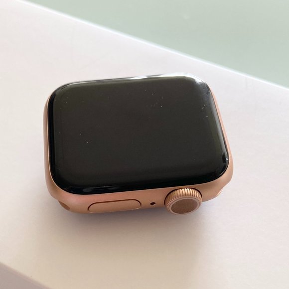Apple Watch Serie6 40mm (GPS+ CELLULAR) Rose Gold Aluminum Case-Original Box - Picture 10 of 15
